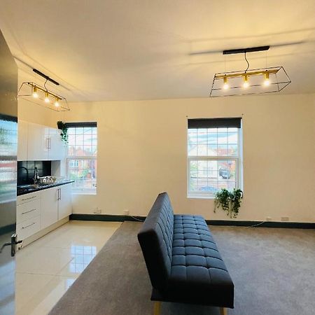 Yo Room! Apartments- Next To City Centre Apartment - With Free Parking Лестер Экстерьер фото